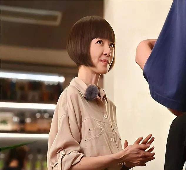 如今55岁胖出新宽度的鲁豫,变得更养眼了(组图) - 5