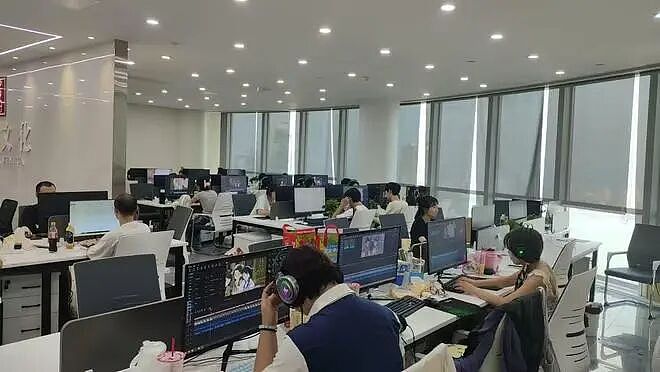 第一批做AI漫剧的中年人,已经财务自由了?(组图) - 17