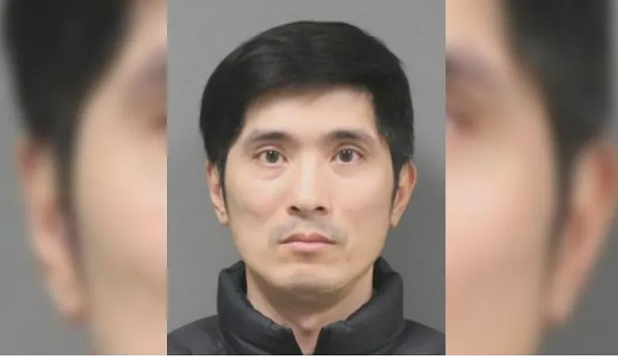 华男被控洗劫多名老人账户，数额高达数百万美元（组图） - 2