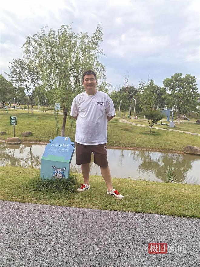 35岁男子网上应聘国际船员,在柬埔寨失联,妻子:通话时丈夫声音哽咽,让自己以后照顾好两个年幼儿子(组图) - 1