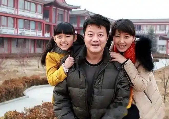 闫学晶的2任丈夫：第一任是赵本山好友，第二任是房地产富豪（组图） - 5