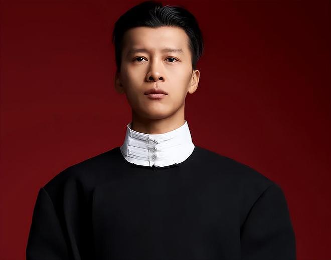 《小城大事》主演爆雷!校园霸凌致女生精神分裂,网友要求回应(组图) - 1
