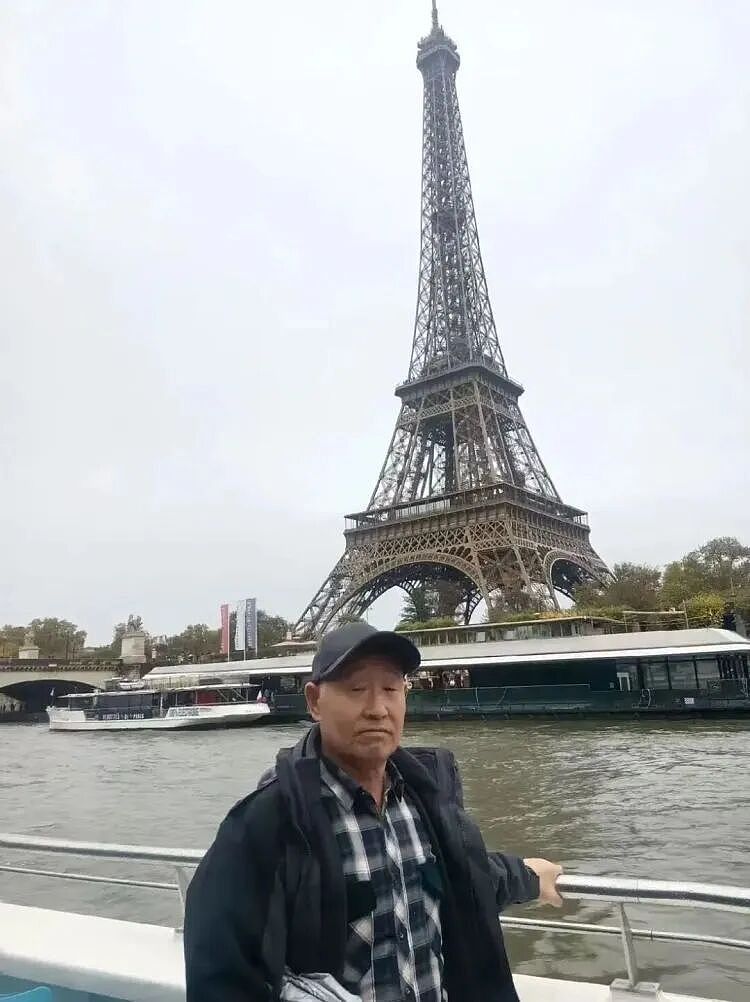 “素颜巴黎“火上热搜: 本人回应! 中国老人随手一拍引爆全网! 你大爷还是你大爷(组图) - 9