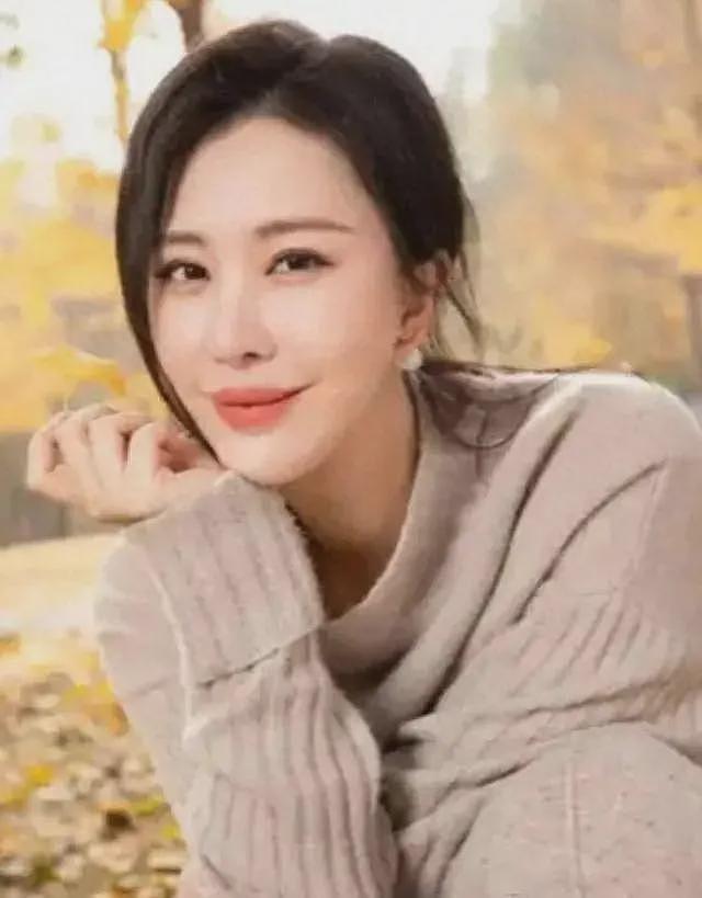 真没离婚！王石陪老婆剪头发，全程玩手机打电话，曝岳母患乳腺癌（组图） - 13