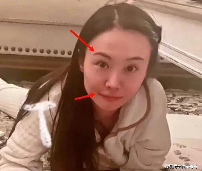 35岁郑爽相貌大变，又僵又肿，住豪宅生活安逸（组图） - 3