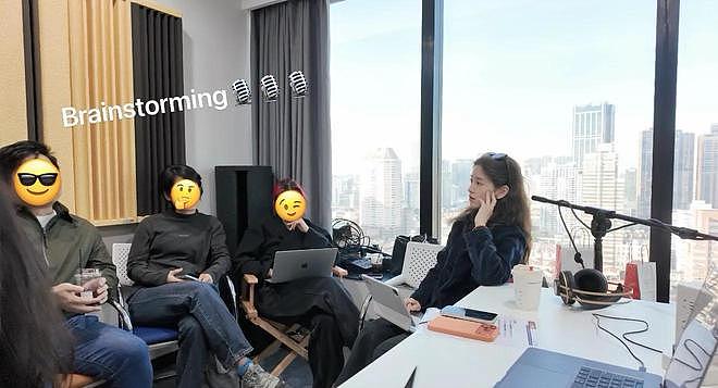 32岁章泽天又有新动作！进军播客届工作照曝光，不愿当家庭主妇（组图） - 5