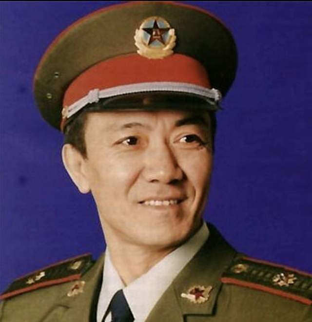 67岁李幼斌自曝，98周岁父母全住养老院，每次去看父母都特别痛苦（组图） - 5