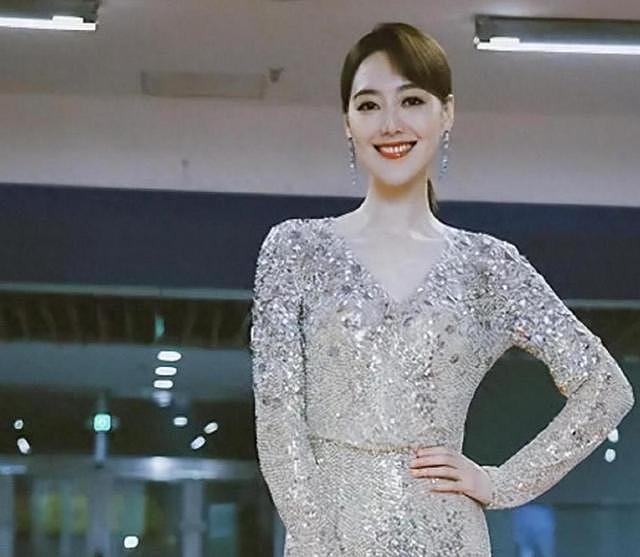 讨好大佬，陪睡上位，遭央视“开除”，她身上的标签哪个才是真的（组图） - 13