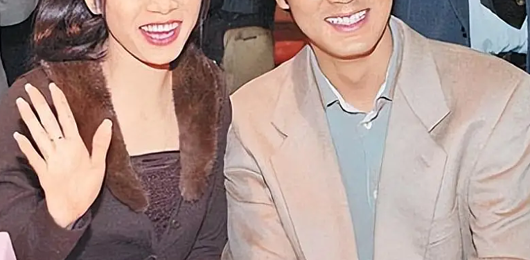 选择终生不婚!插足已婚男,事情败露被封杀,心灰意冷收养儿子(组图) - 22