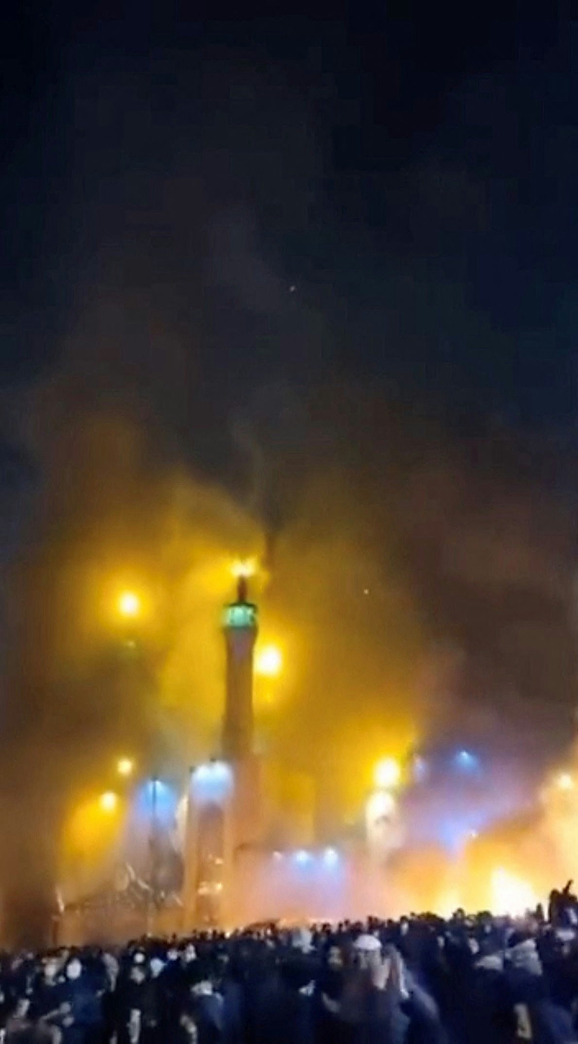 伊朗示威，外媒称当地医院有大量死伤者！特朗普：随时准备介入（组图） - 2