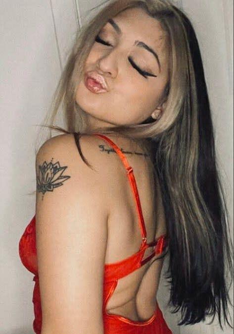 28岁纽约女警“不堪入目”照片曝光，被同僚要求开除，引发争议（组图） - 2