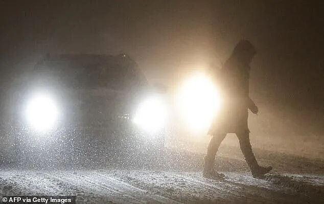 欧洲冻破防了!德国-20℃、法国大停电、英国超市被搬空…雪灾暴击三连(组图) - 10