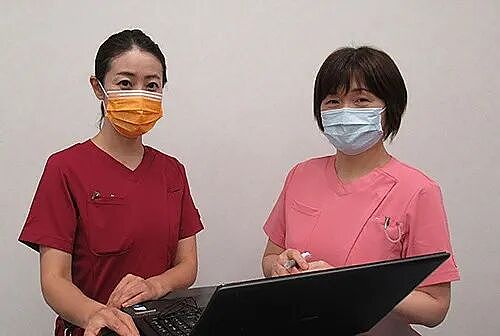 护士总临时加班,医院想出对策:换个口罩,减少加班(组图) - 3