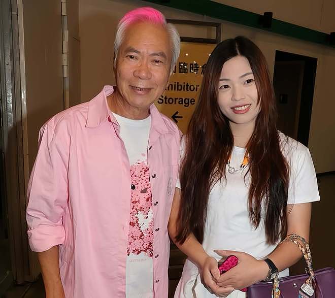 不再隐瞒！与小36岁未婚妻分手12天，75岁港星曝曾和女方一起被捕（组图） - 3