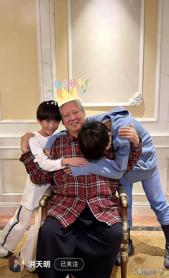 洪金宝和2孙子豪宅跳舞,气色红润精神好,晚年比成龙滋润多了(组图) - 3
