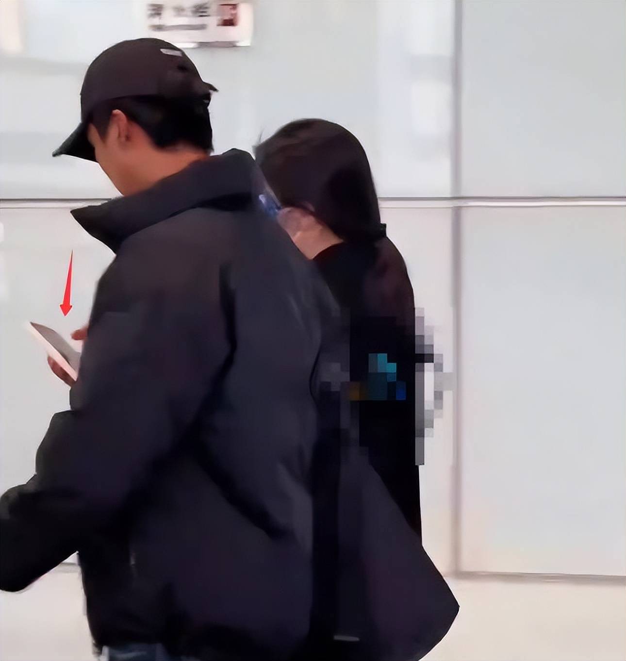 李亚鹏离婚后烦心事一堆:女儿大了管不了,新赛道被指坑蒙拐骗(组图) - 5