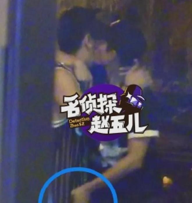 两个男演员冲上热搜!举止亲密惹关注,24年就有接触疑似因戏生情(组图) - 25