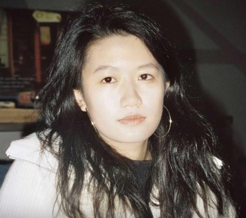 23岁女导演离奇“一楼坠亡”,2友人被捕!(组图) - 1