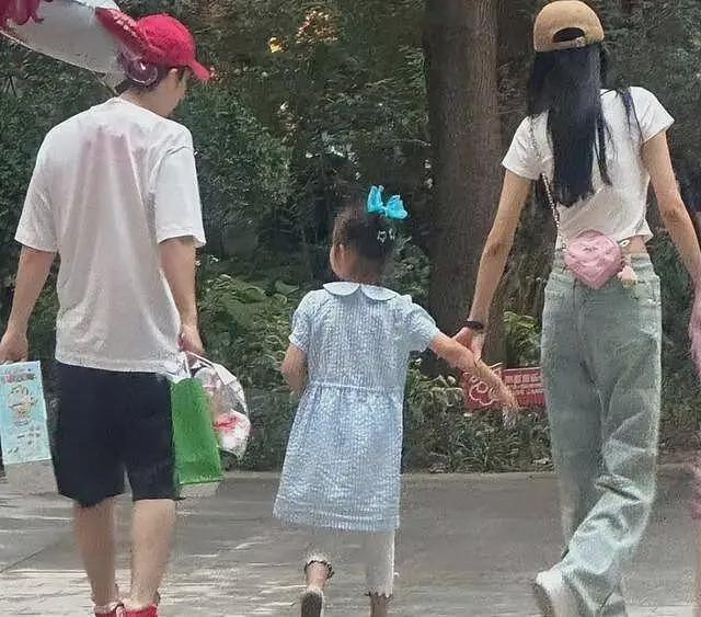 孙怡马尔代夫度假照,身材比例超绝,离婚后的她美回颜值巅峰(组图) - 2