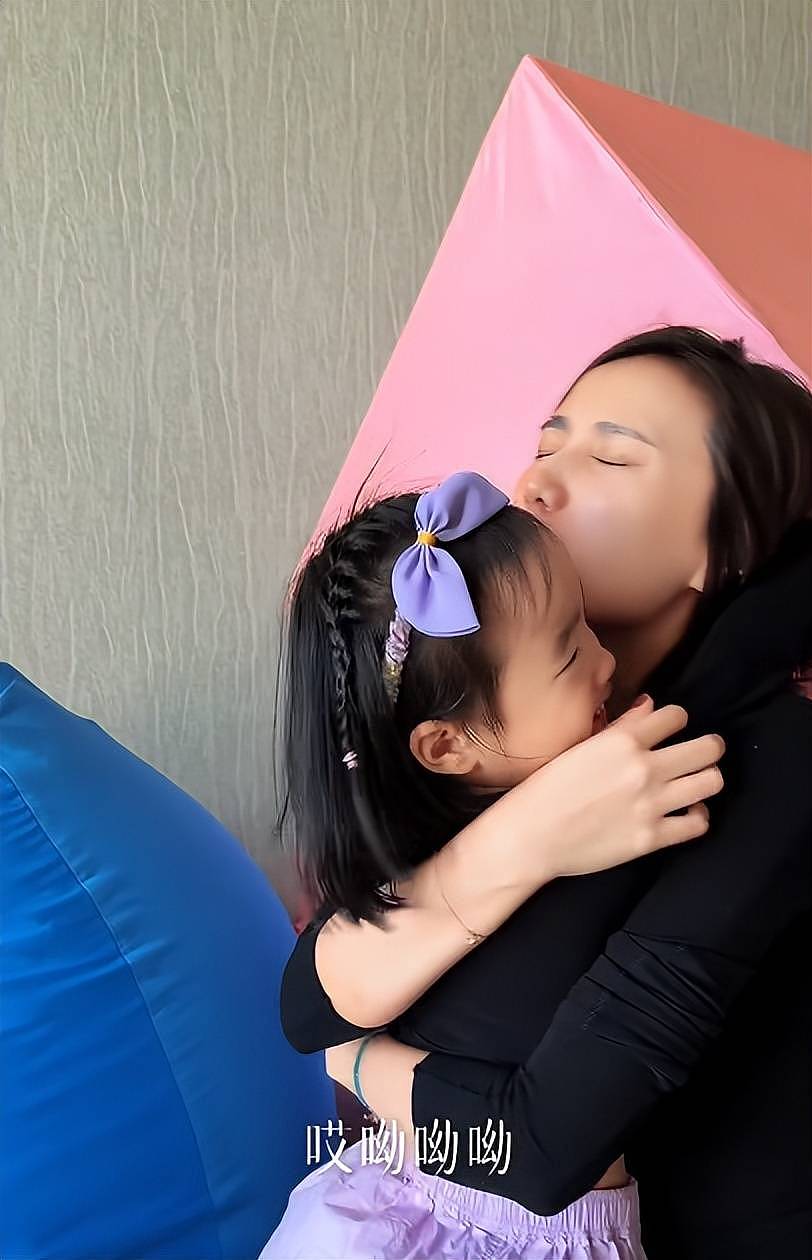 李亚鹏离婚后烦心事一堆:女儿大了管不了,新赛道被指坑蒙拐骗(组图) - 19
