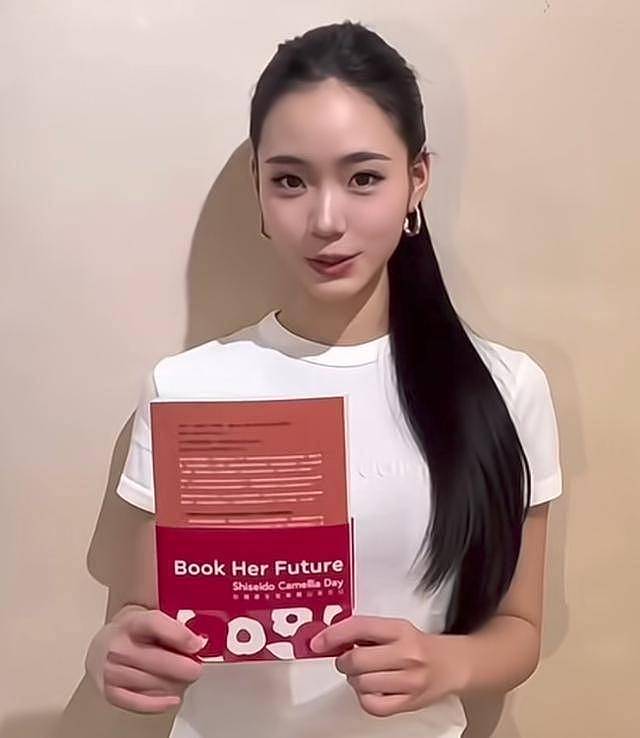 小S女儿脸型长残，情商、资源惹吐槽，网友：全靠母亲托举（组图） - 7