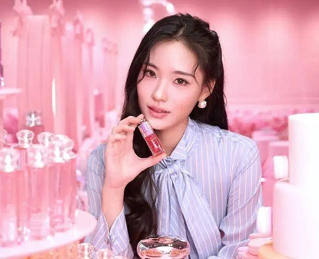 小S女儿脸型长残，情商、资源惹吐槽，网友：全靠母亲托举（组图） - 4