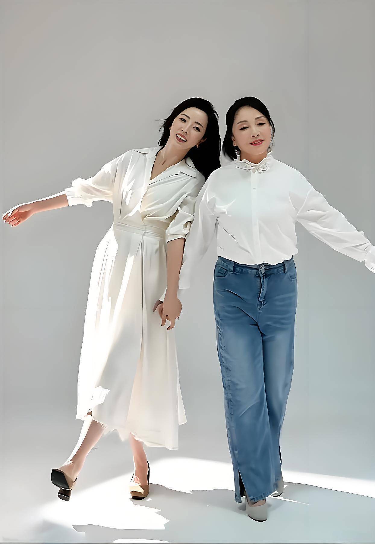 李思思：我与母亲是闺蜜，一个屋檐下生活幸福多（组图） - 2