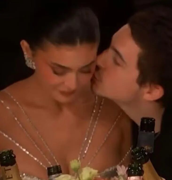 金球奖来啦！甜茶击败小李拿影帝，事业爱情双丰收！但表情包这块，还是小李权威啊...（组图） - 22