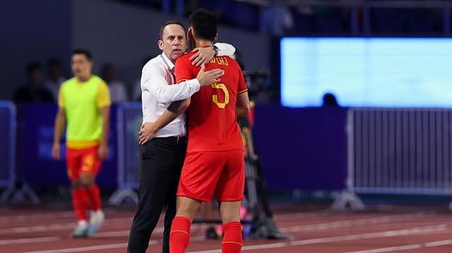 U23国足为何能战胜澳大利亚,李昊赛后首次给出答案,引发热议(组图) - 2