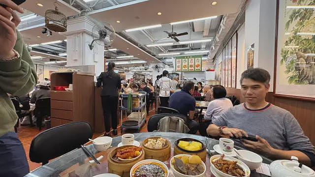 香港“粤车南下”落地逾两周,大陆车主为何访港?港人因何担忧(组图) - 4