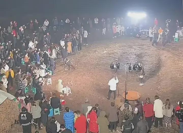 重庆女子喊来千人杀年猪,互联网亲戚火了(视频/组图) - 9