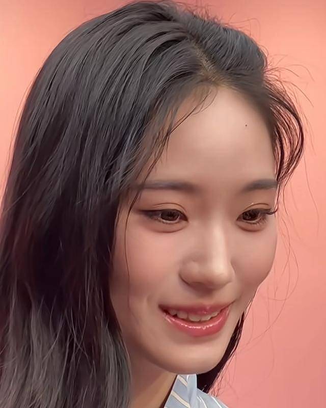 小S女儿脸型长残，情商、资源惹吐槽，网友：全靠母亲托举（组图） - 10