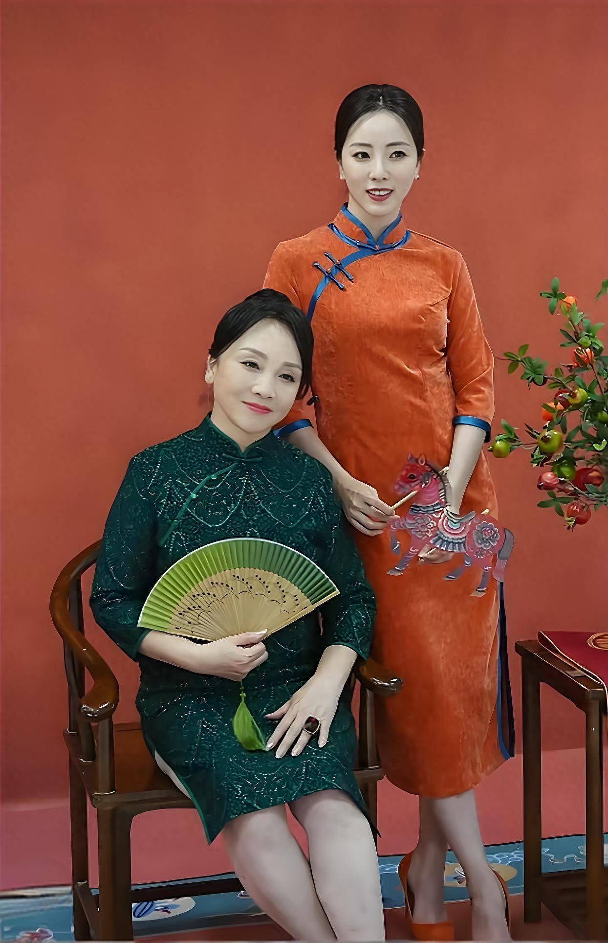 李思思：我与母亲是闺蜜，一个屋檐下生活幸福多（组图） - 1