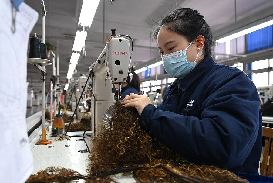 河南小城拿捏全球假发产业?一手抓非洲一手抓欧美,网友:中,真中!(组图) - 14
