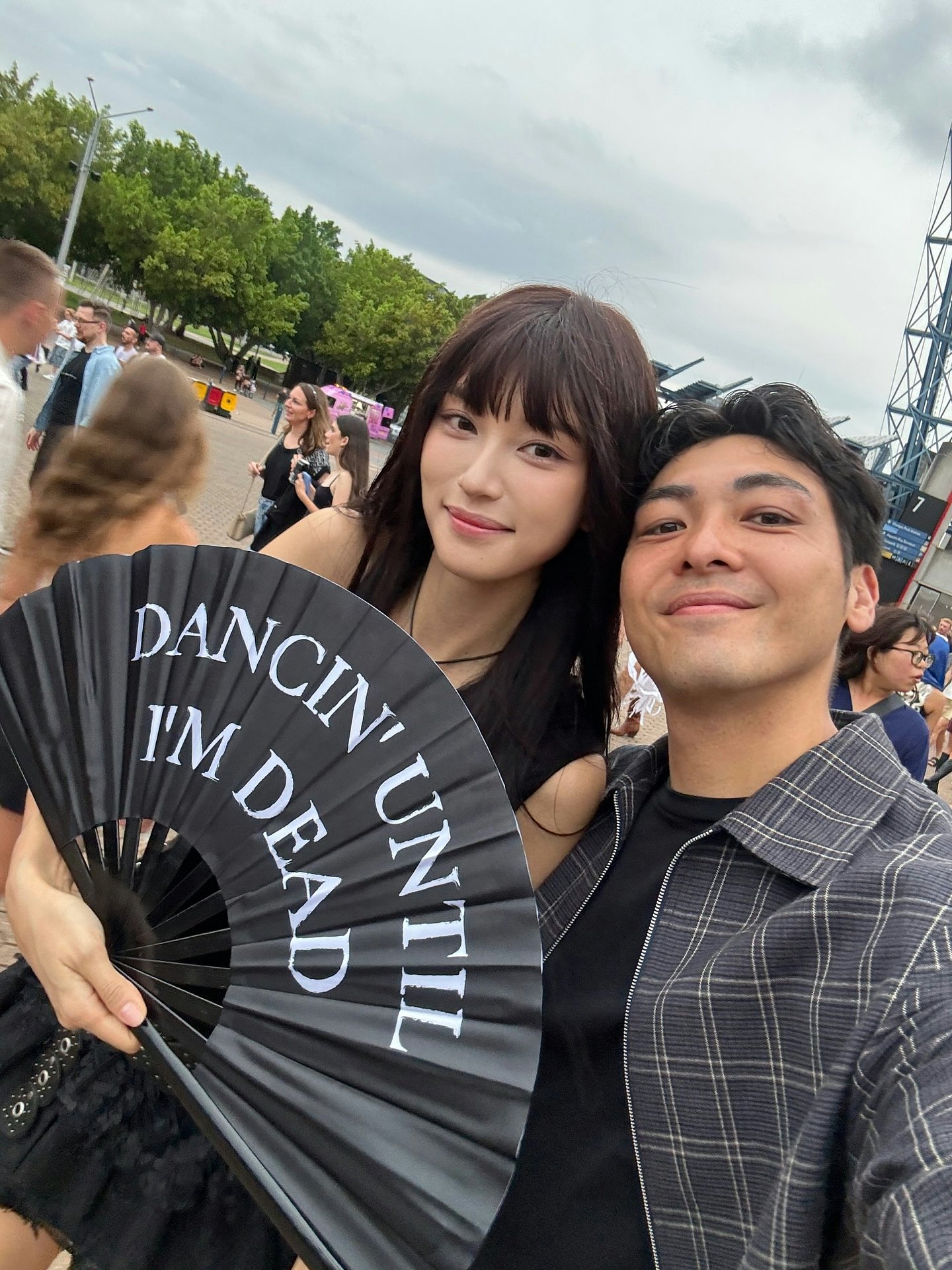 37岁前TVB男星返澳做脊医与女星老婆变网恋,为贺10年情终合体(组图) - 3