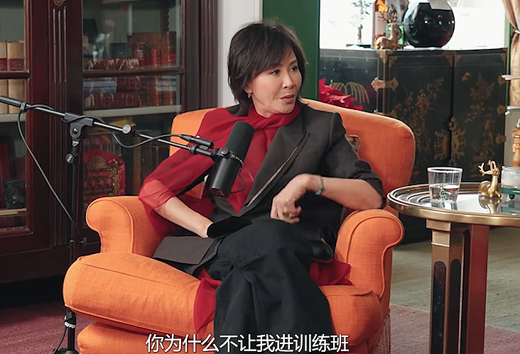 从京东老板娘,到600亿商业大佬,到做节目采访刘嘉玲,章泽天凭什么?(组图) - 5