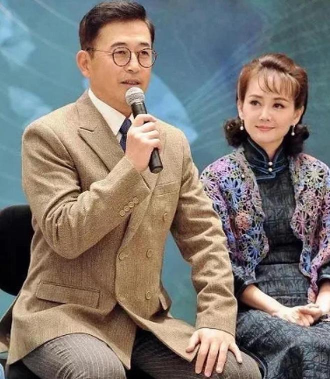 认识3天就闪婚大15岁老戏骨,婚后一直租房住,如今她却非常幸福(组图) - 11