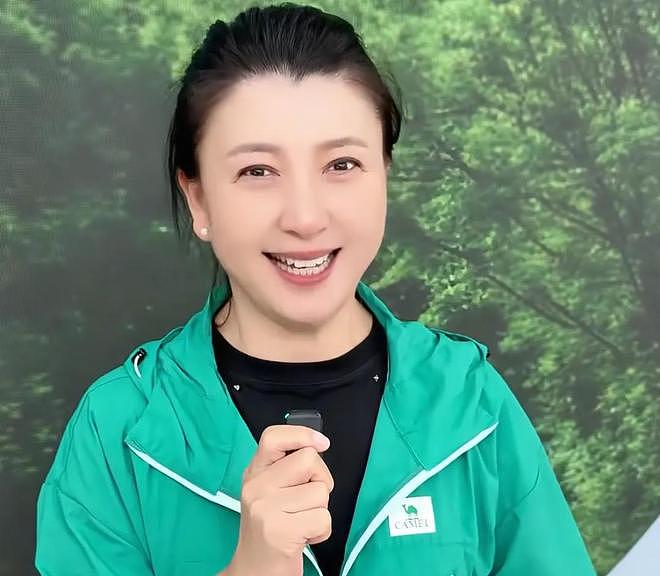 官媒发声了！闫学晶儿子入学涉及教育公平，呼吁第三方介入调查（组图） - 12