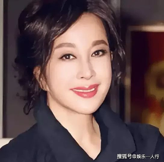 被实名举报9个月,75岁刘晓庆再迎3大噩耗(组图) - 1