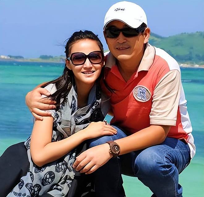 认识3天就闪婚大15岁老戏骨,婚后一直租房住,如今她却非常幸福(组图) - 18
