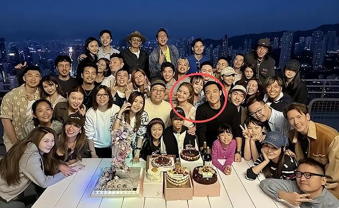 43岁阿Sa认爱猛男!去年曾一起庆生,前任全是富二代,这次例外(组图) - 3