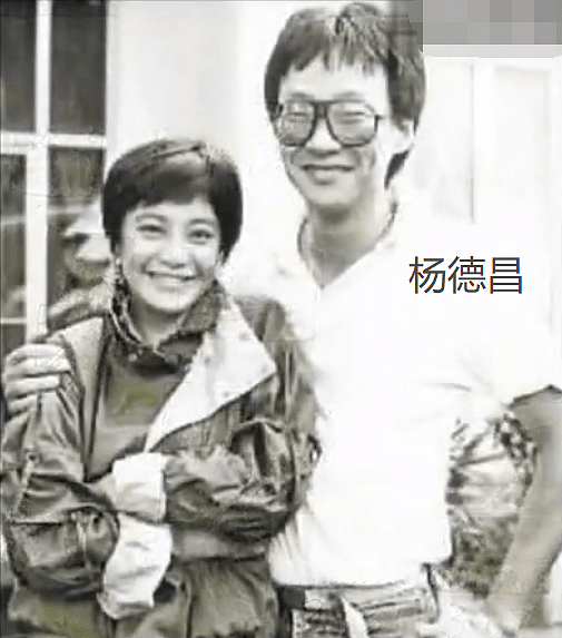 诞私生子震惊全城?与已婚男三人行当街调情,做恶婆婆遭报应儿子患怪病,新婚4个月被老公赶出家门?(组图) - 29