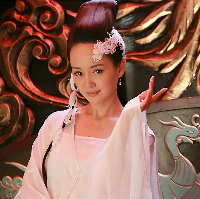 认识3天就闪婚大15岁老戏骨,婚后一直租房住,如今她却非常幸福(组图) - 12