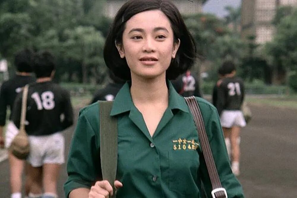 诞私生子震惊全城?与已婚男三人行当街调情,做恶婆婆遭报应儿子患怪病,新婚4个月被老公赶出家门?(组图) - 14