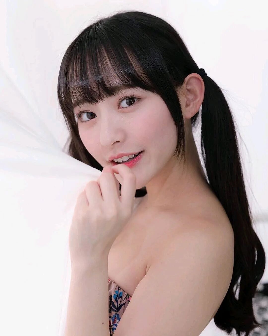 【美女】日本女星佐藤穗奈美写真性感美艳!身材火辣曾为艺术献身(组图) - 4