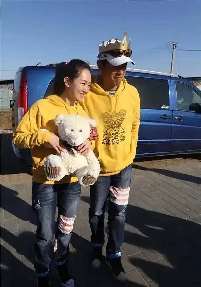 认识3天就闪婚大15岁老戏骨,婚后一直租房住,如今她却非常幸福(组图) - 8
