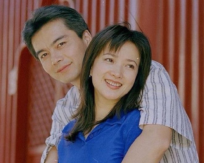 何晴冥诞,儿子发文替爸爸继母鸣不平,称他们为治疗母亲拼尽全力(组图) - 16