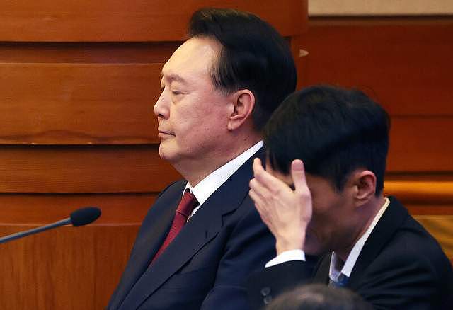 尹锡悦被要求判死刑，夫妻双双被捕入狱，青瓦台不得善终魔咒再现（组图） - 2