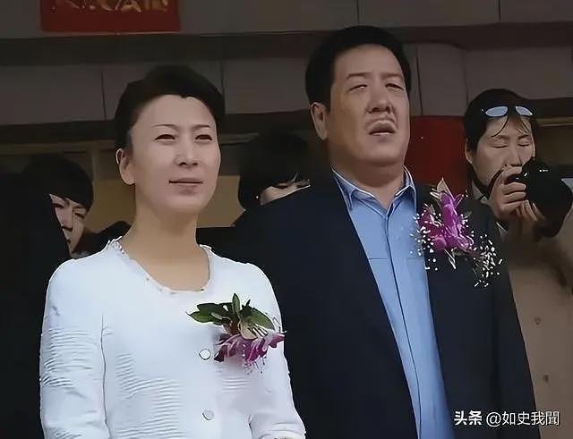 忘本早有预兆！闫学晶和前夫离婚真相被曝：出名后看上大款，飘了（组图） - 3