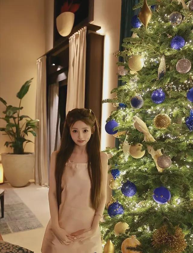 王思聪马尔代夫过38岁生日，女友懒懒用树叶鲜花在床上制造浪漫（组图） - 9